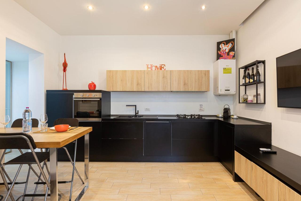 Old Town Pavia Apartment Bagian luar foto