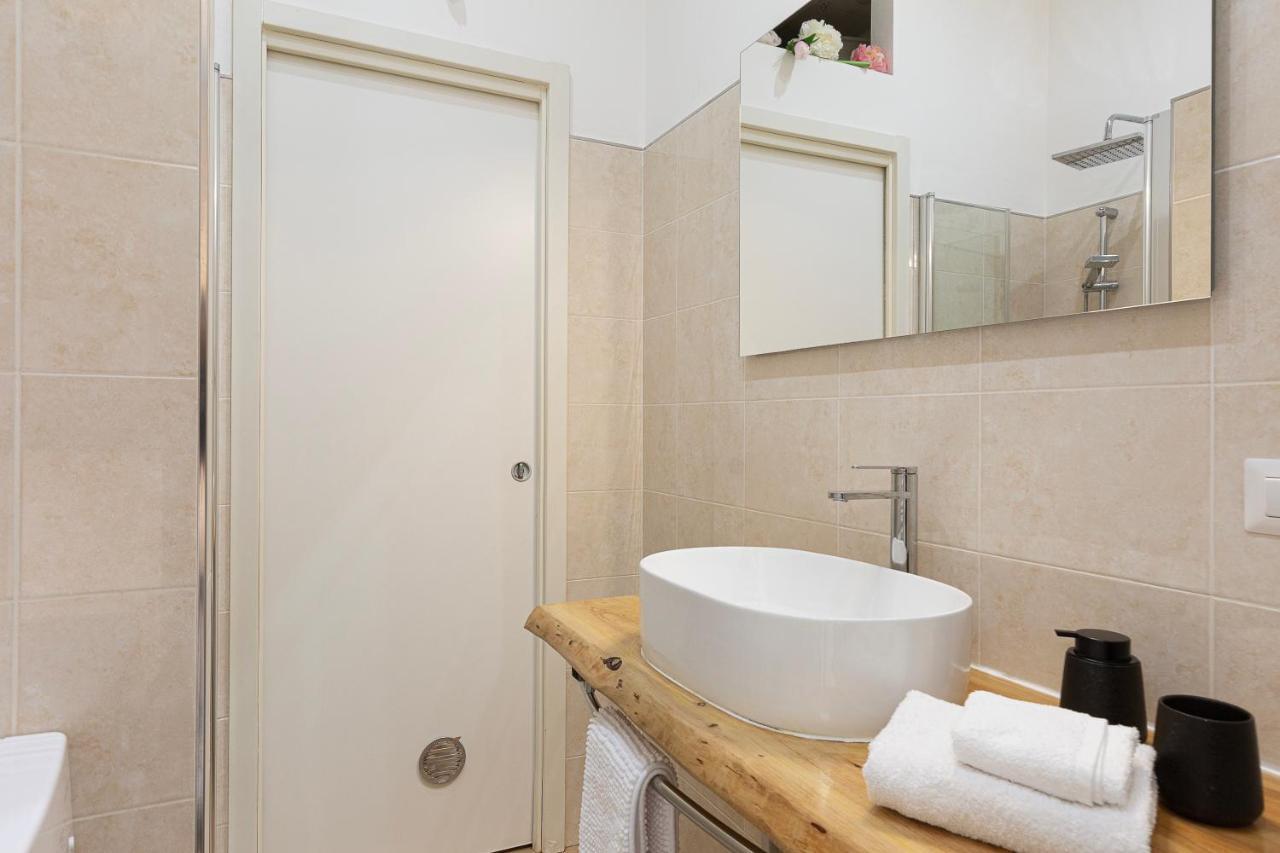 Old Town Pavia Apartment Bagian luar foto